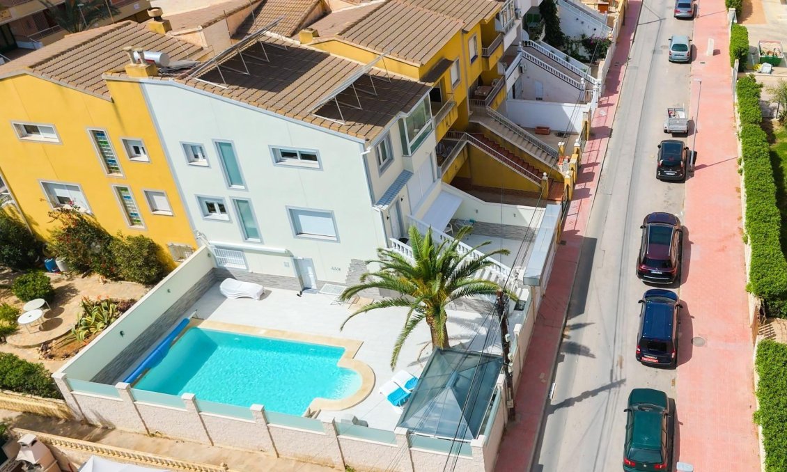 Resale - Townhouse -
Torrevieja - Punta Prima