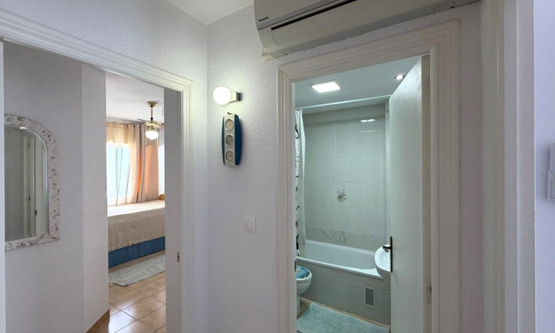 Wiederverkauf - Wohnung -
Torrevieja - Centro