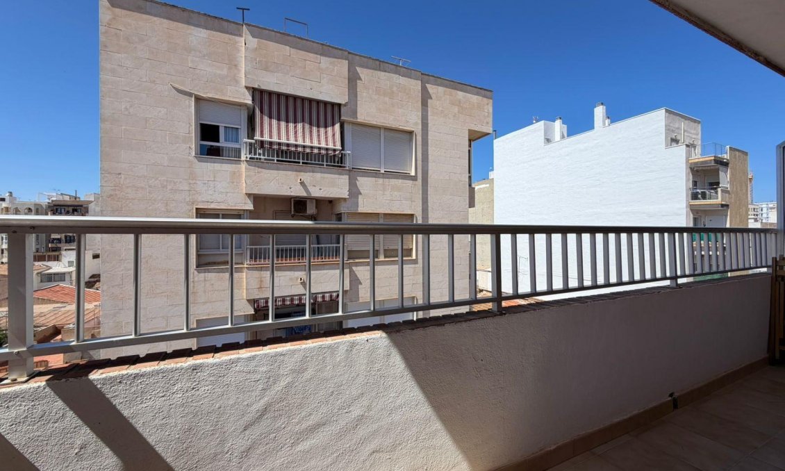 Wiederverkauf - Wohnung -
Torrevieja - Centro