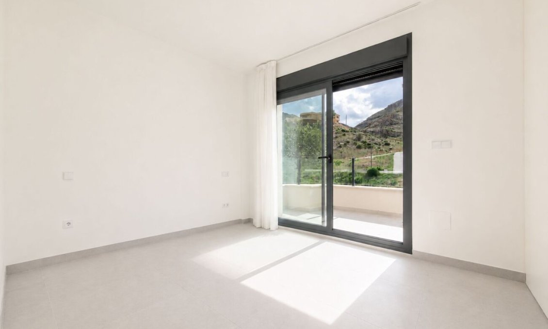 Resale - Villa -
Cox - Costa Blanca