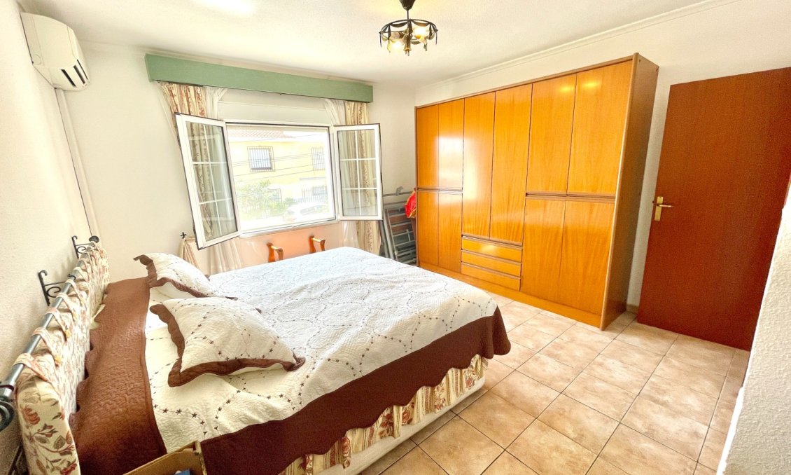 Használt Ingatlanok - Villa -
Benijofar - Costa Blanca