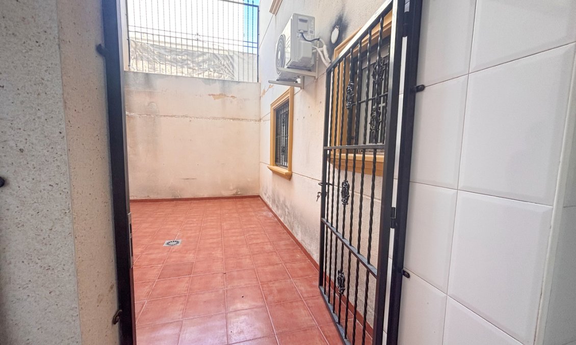Resale - Apartment -
Cabo Roig - Costa Blanca