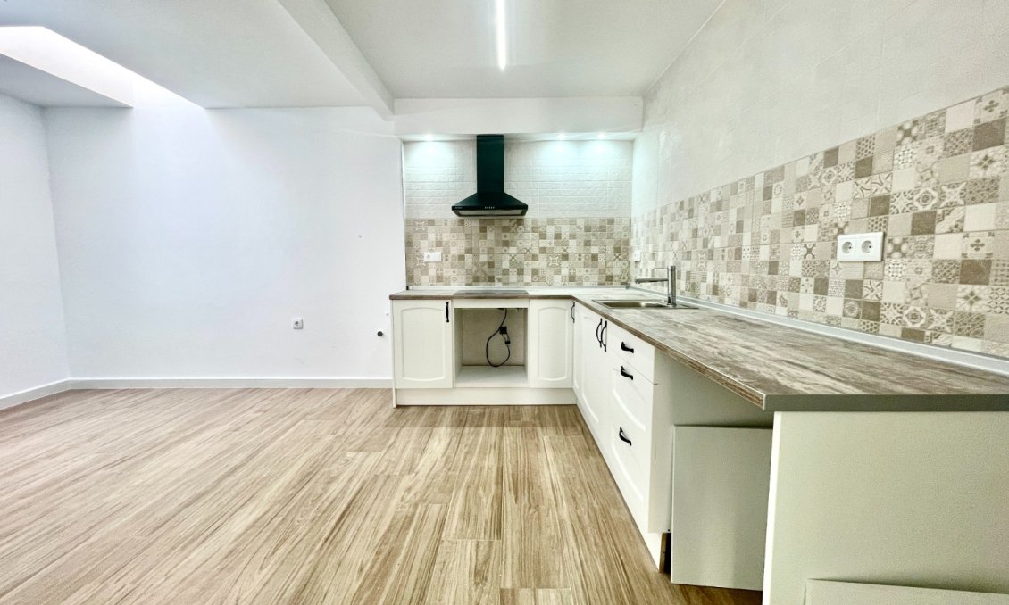 Resale - Townhouse -
Daya Vieja - Costa Blanca