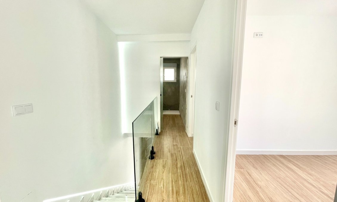 Resale - Townhouse -
Daya Vieja - Costa Blanca