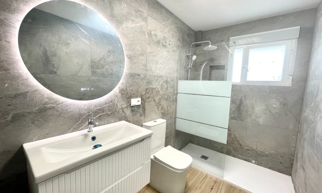 Resale - Townhouse -
Daya Vieja - Costa Blanca