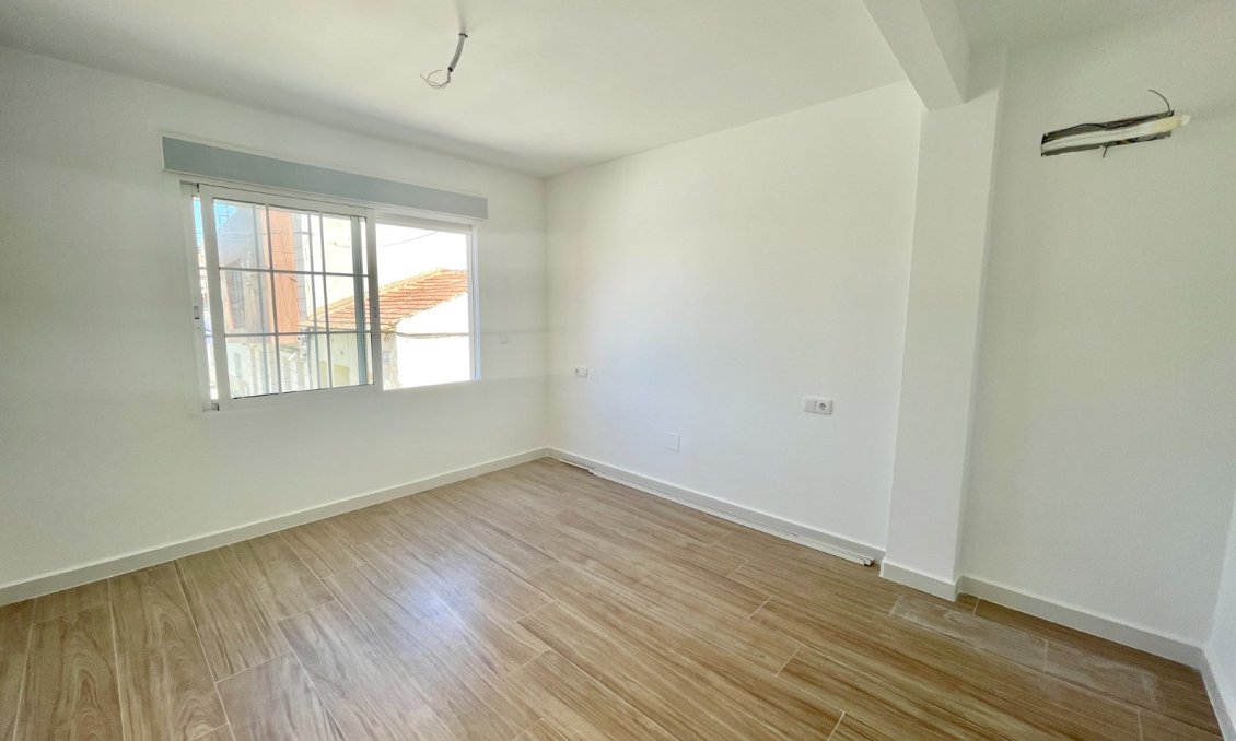 Resale - Townhouse -
Daya Vieja - Costa Blanca