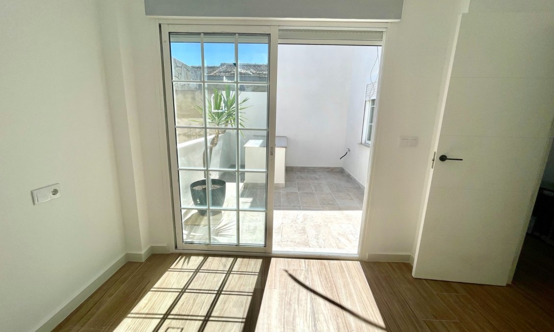 Resale - Townhouse -
Daya Vieja - Costa Blanca