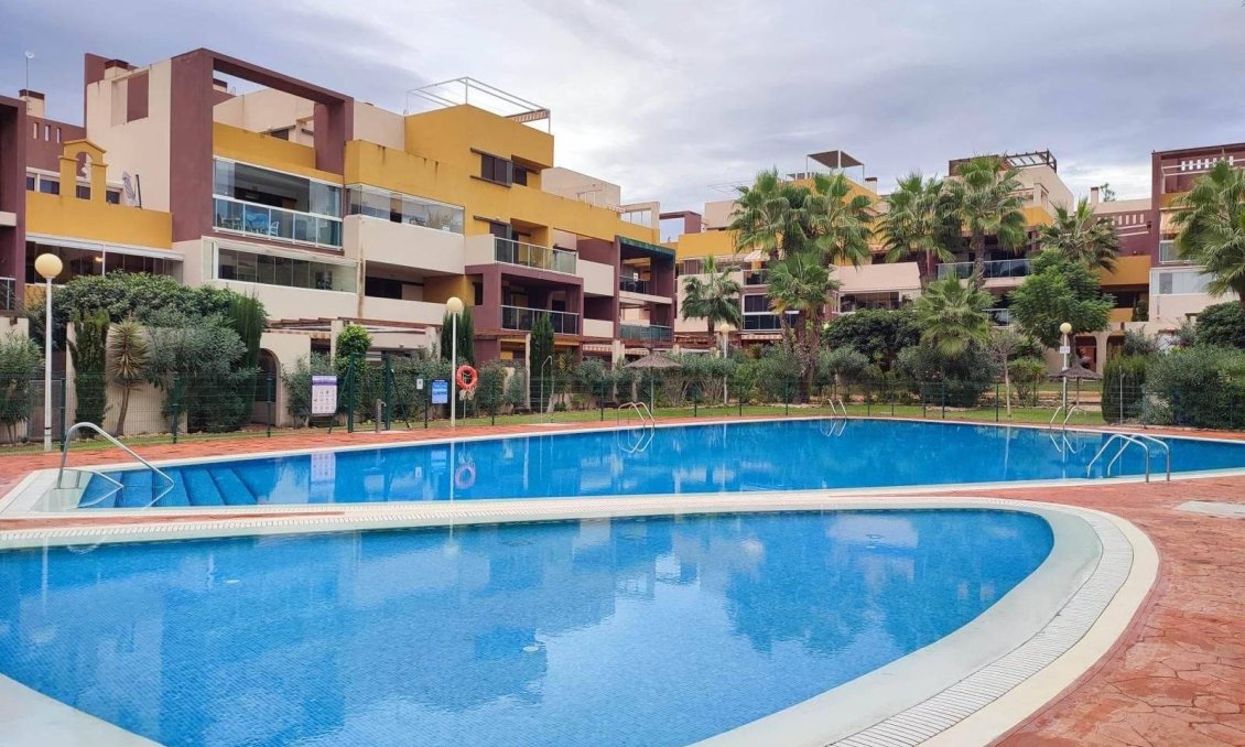 Resale - Apartment -
Orihuela Costa - Horizonte - La Campana