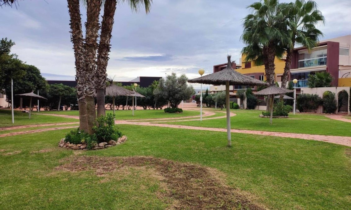 Resale - Apartment -
Orihuela Costa - Horizonte - La Campana