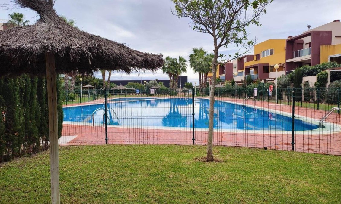 Resale - Apartment -
Orihuela Costa - Horizonte - La Campana
