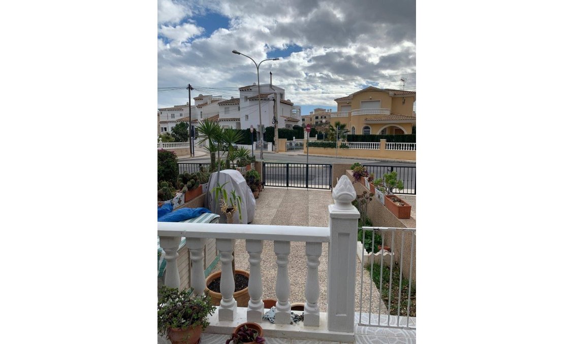 Resale - Villa -
Orihuela Costa - Las Filipinas
