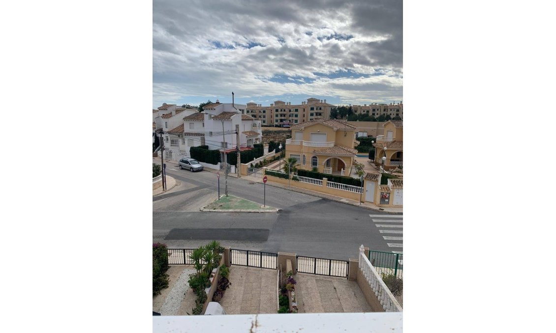 Resale - Villa -
Orihuela Costa - Las Filipinas