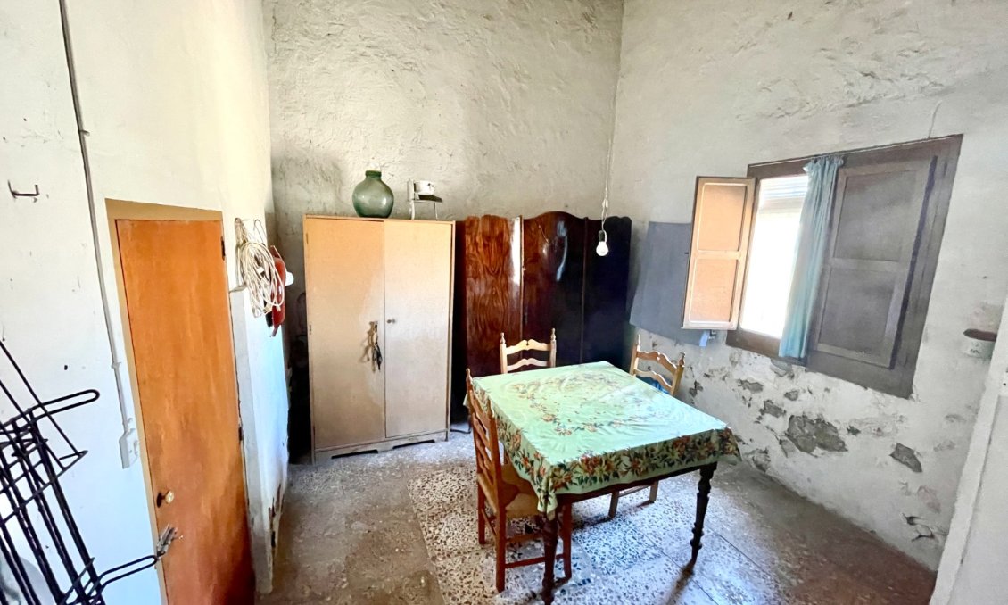Resale - Villa -
La Romana - Inland