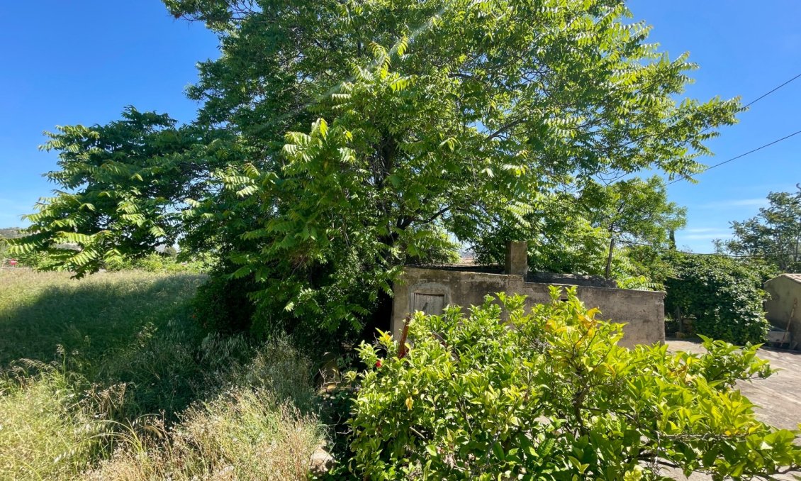 Resale - Villa -
La Romana - Inland