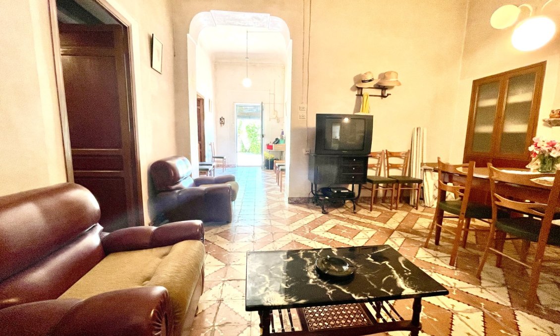 Resale - Villa -
La Romana - Inland