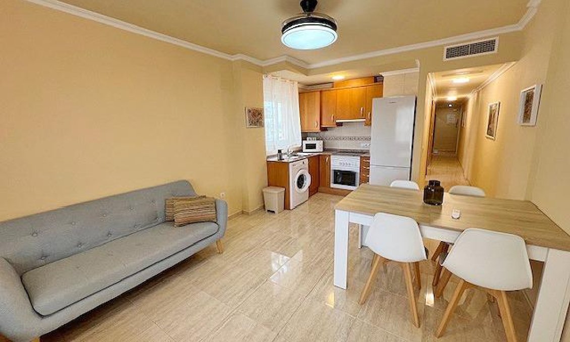 Resale - Apartment -
Guardamar del Segura - Puerto Deportivo