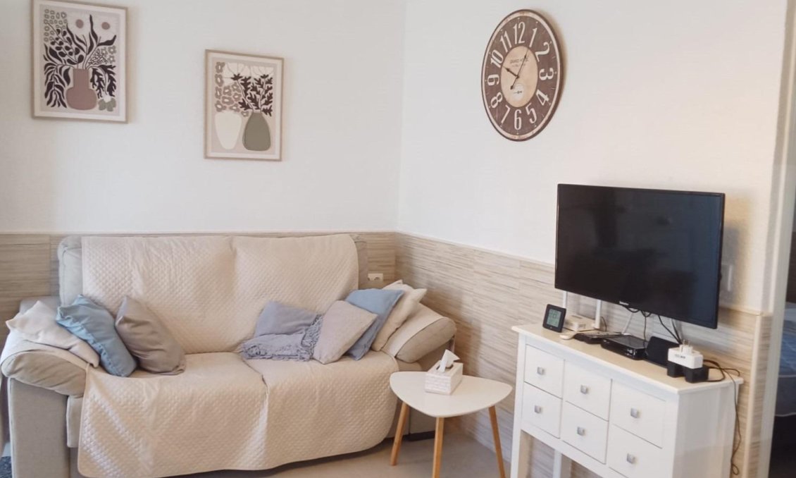 Resale - Bungalow -
Torrevieja - Torretas