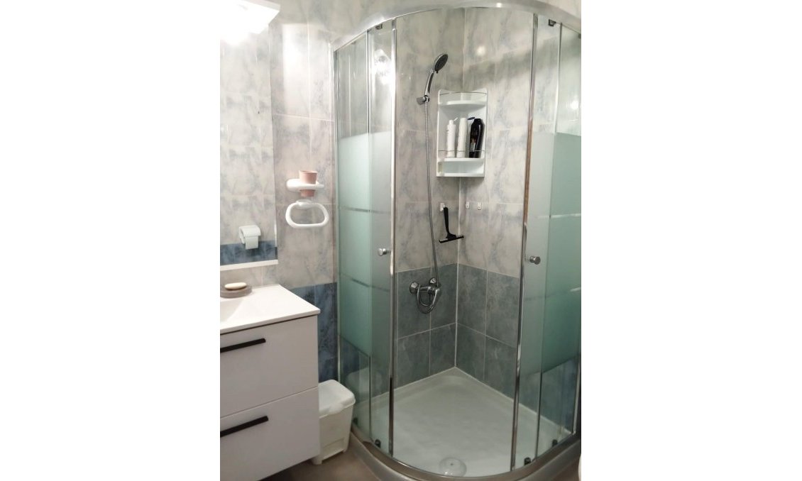 Resale - Bungalow -
Torrevieja - Torretas