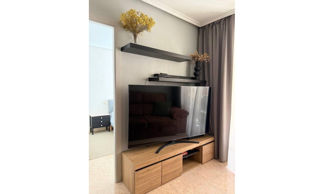Wiederverkauf - Wohnung -
Torrevieja - Centro