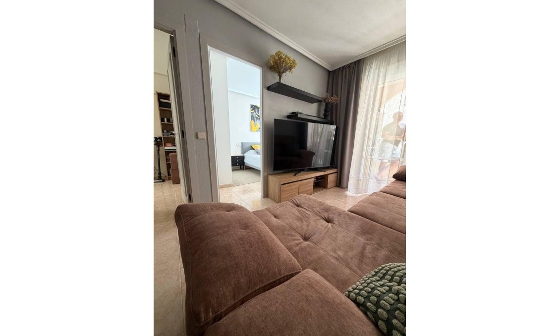 Wiederverkauf - Wohnung -
Torrevieja - Centro