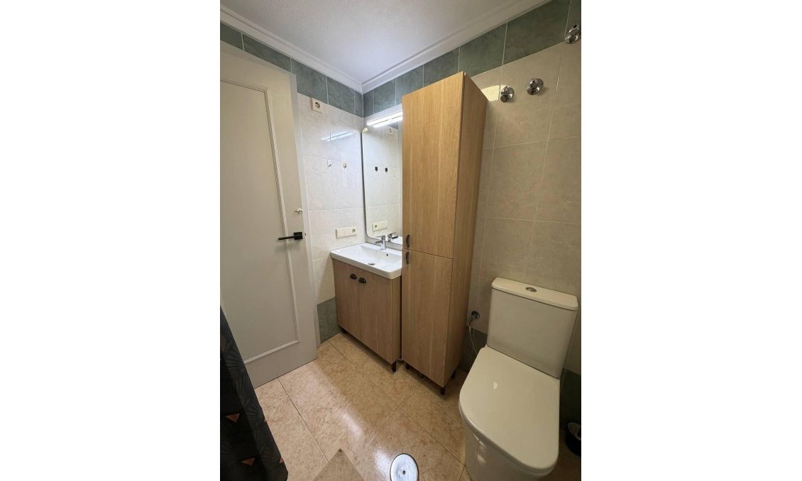 Wiederverkauf - Wohnung -
Torrevieja - Centro
