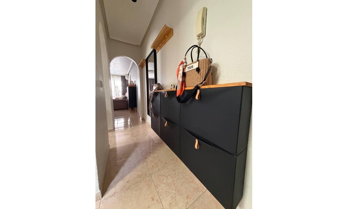 Wiederverkauf - Wohnung -
Torrevieja - Centro