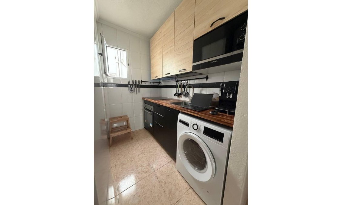 Wiederverkauf - Wohnung -
Torrevieja - Centro