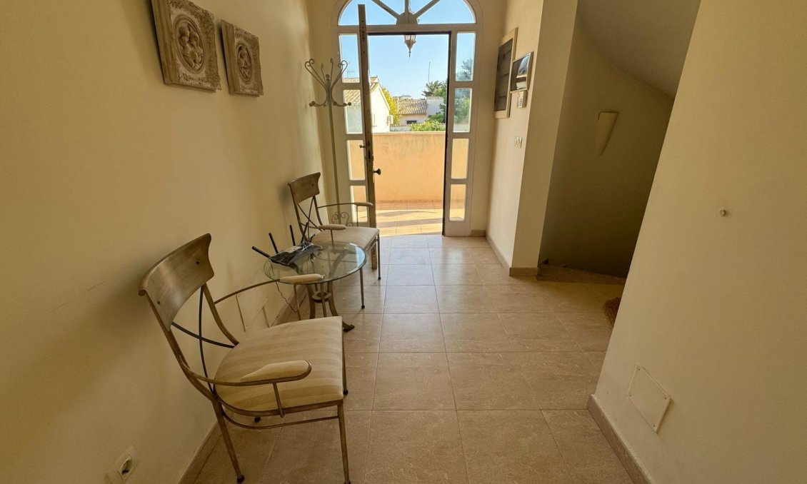 Resale - Villa -
Orihuela Costa - Playa Flamenca