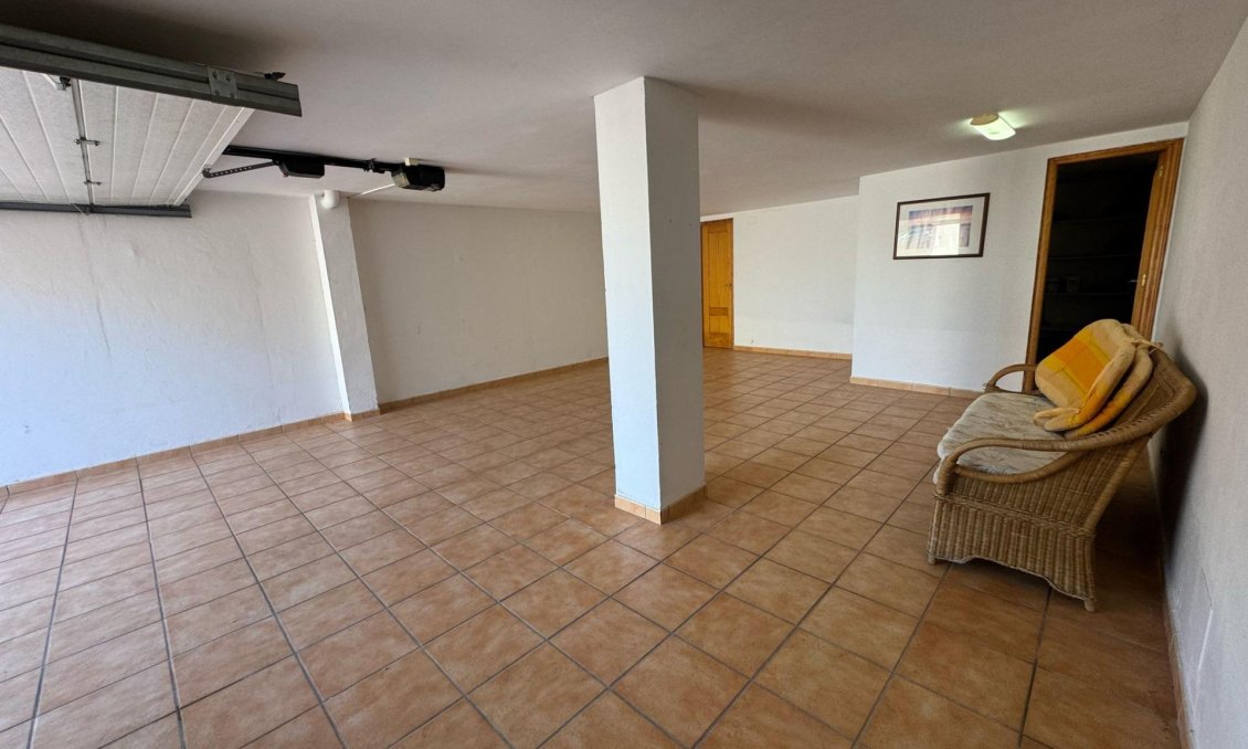 Resale - Villa -
Orihuela Costa - Playa Flamenca