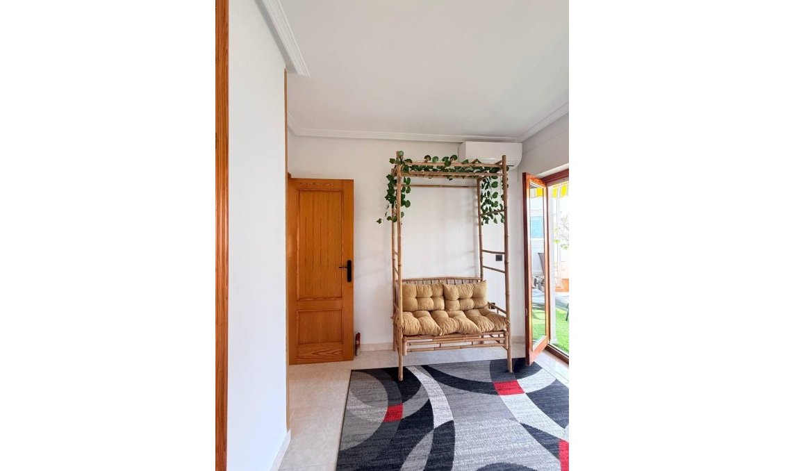 Resale - Penthouse -
Torrevieja - Playa del Cura