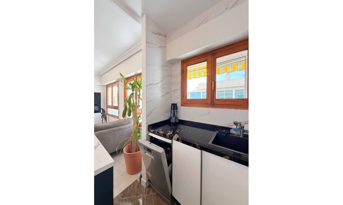 Resale - Penthouse -
Torrevieja - Playa del Cura