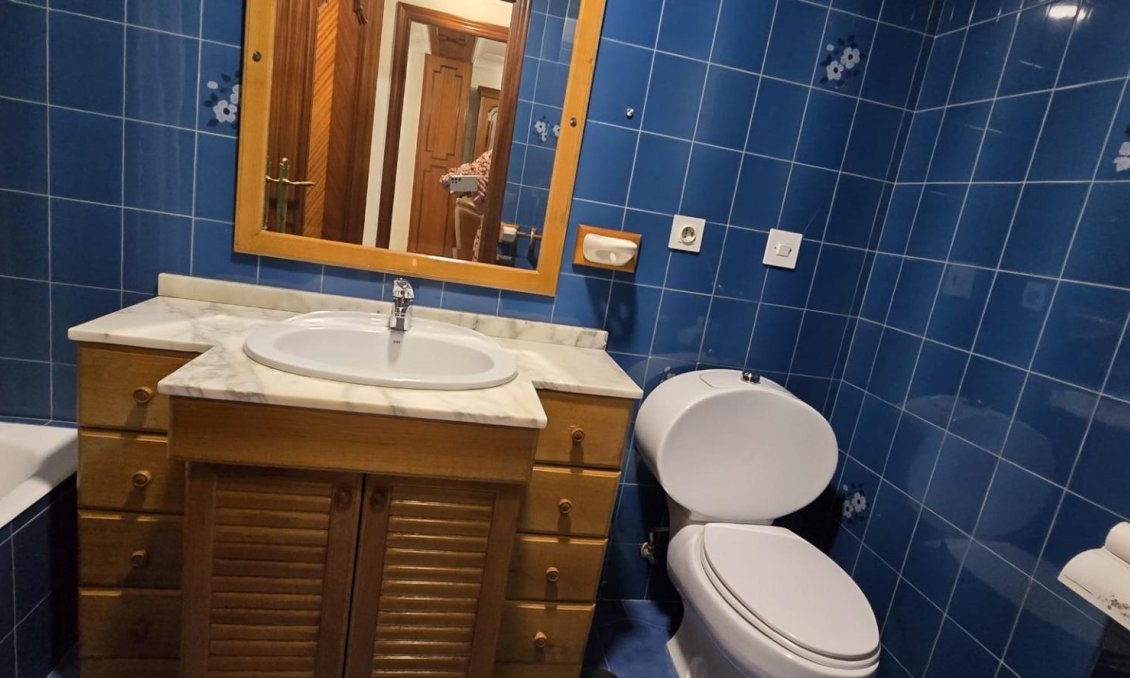 Resale - Apartment -
Torrevieja - Centro