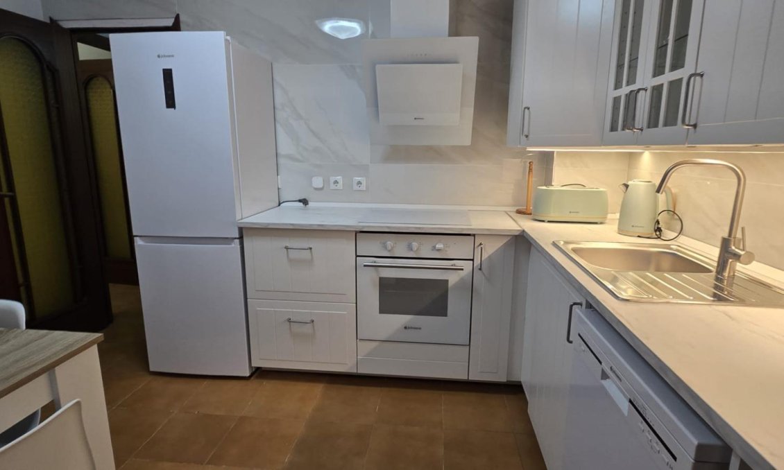 Resale - Apartment -
Torrevieja - Centro