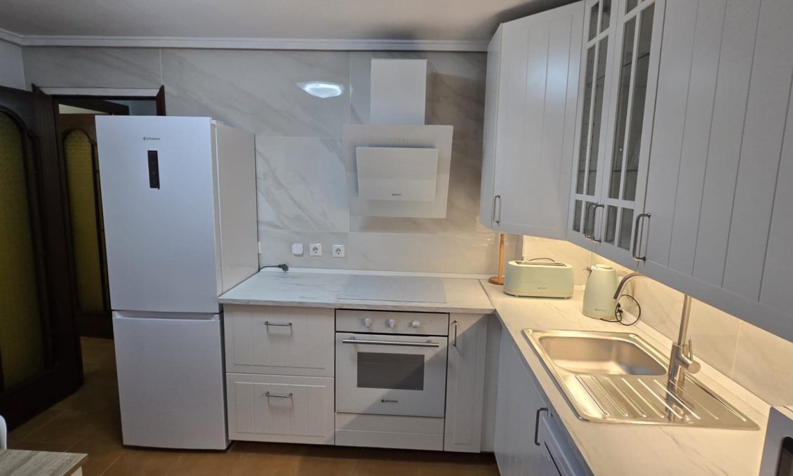 Resale - Apartment -
Torrevieja - Centro