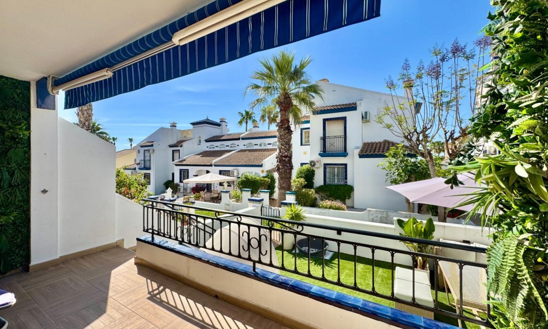 Resale - Bungalow -
Orihuela Costa - Villamartín-las Filipinas