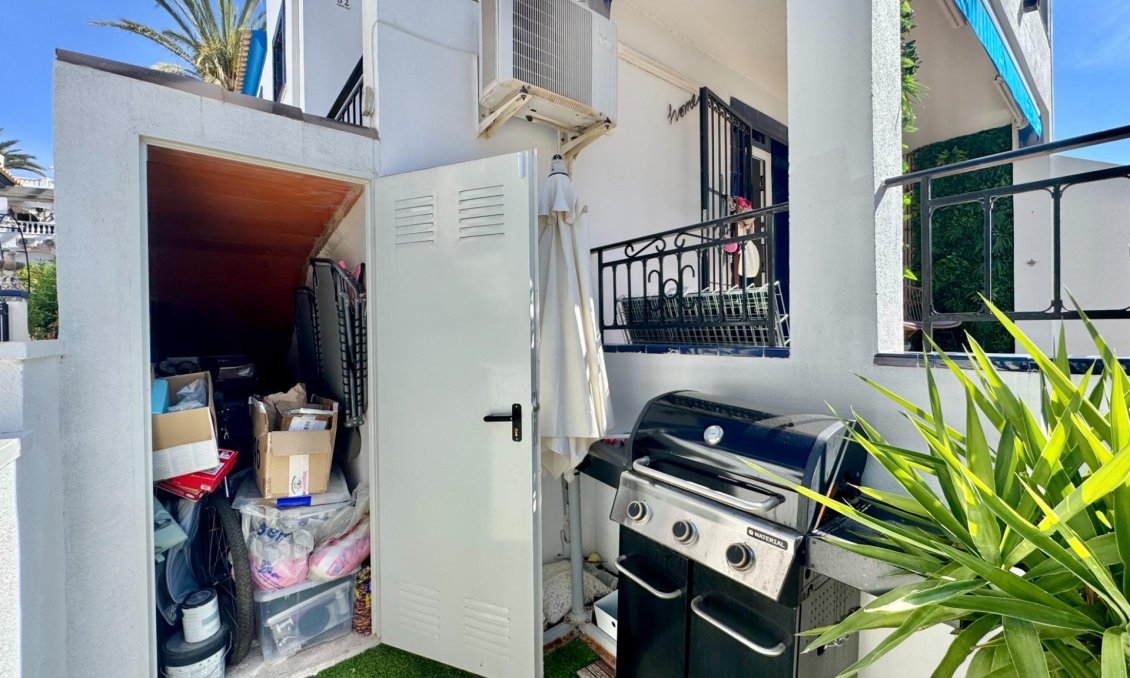 Resale - Bungalow -
Orihuela Costa - Villamartín-las Filipinas