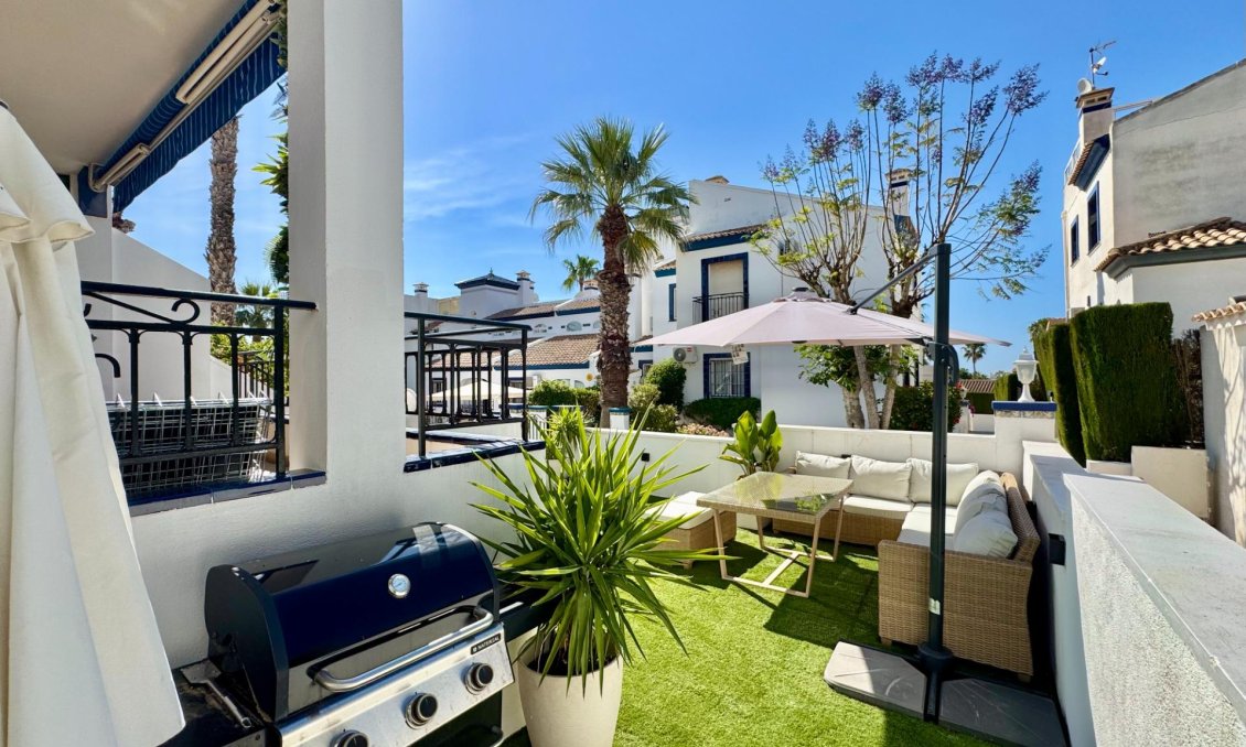 Resale - Bungalow -
Orihuela Costa - Villamartín-las Filipinas