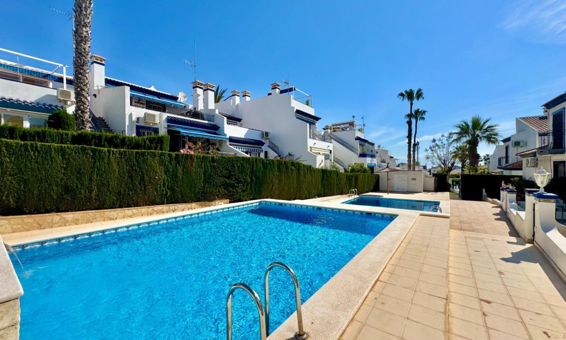 Resale - Bungalow -
Orihuela Costa - Villamartín-las Filipinas