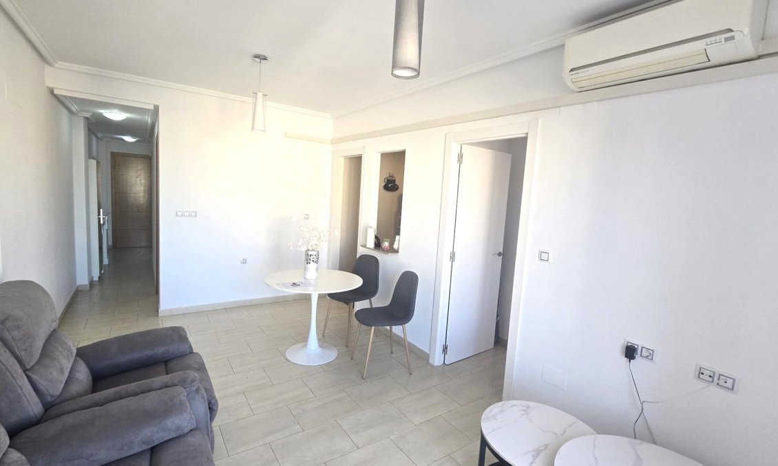 Wiederverkauf - Wohnung -
Torrevieja - Centro