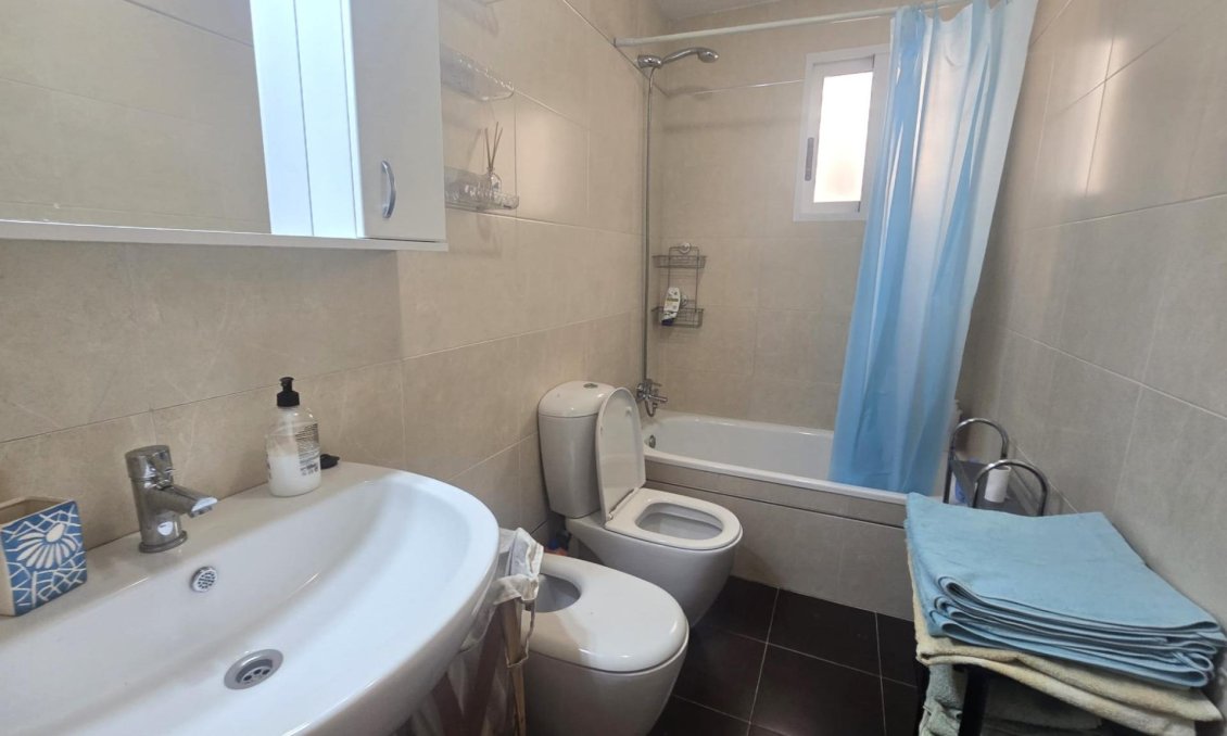 Wiederverkauf - Wohnung -
Torrevieja - Centro
