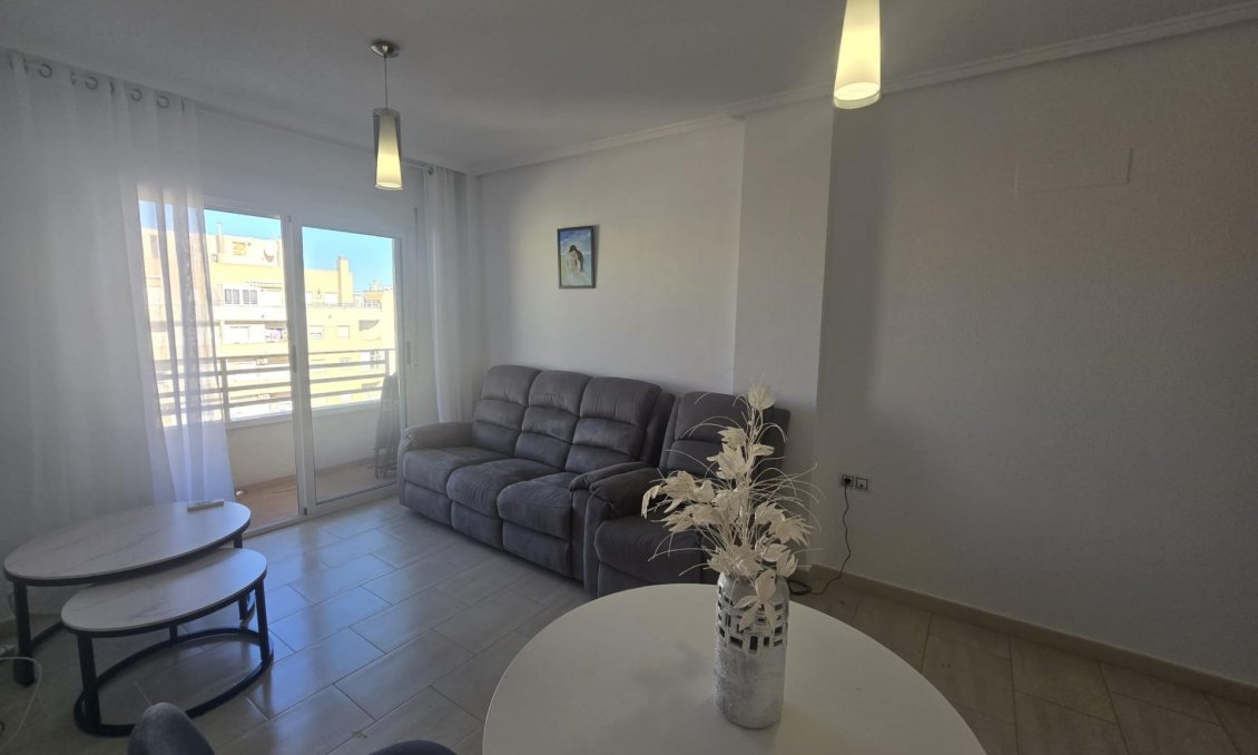 Wiederverkauf - Wohnung -
Torrevieja - Centro