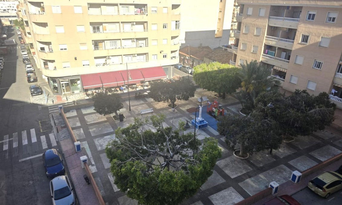 Wiederverkauf - Wohnung -
Torrevieja - Centro