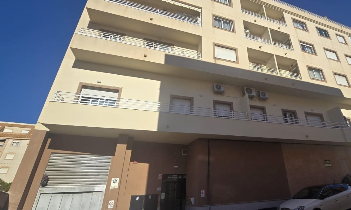 Wiederverkauf - Wohnung -
Torrevieja - Centro