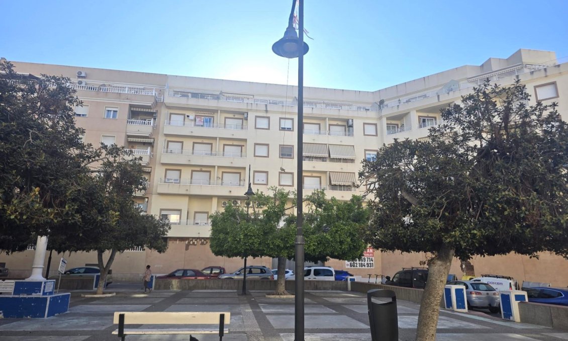 Wiederverkauf - Wohnung -
Torrevieja - Centro