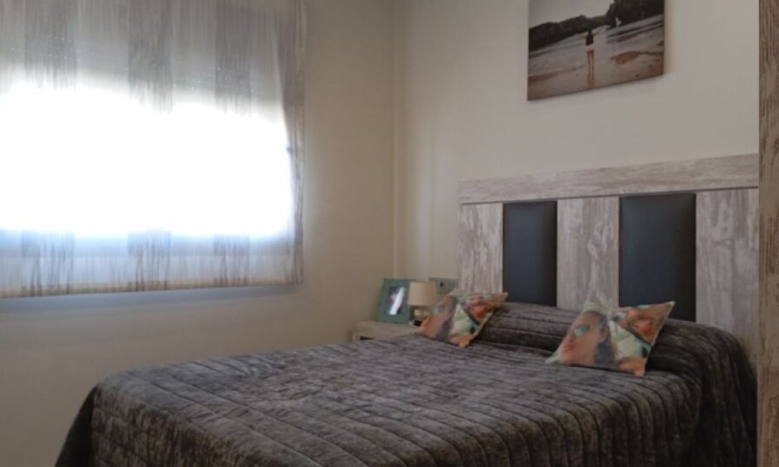 Resale - Villa -
Daya Nueva - Costa Blanca