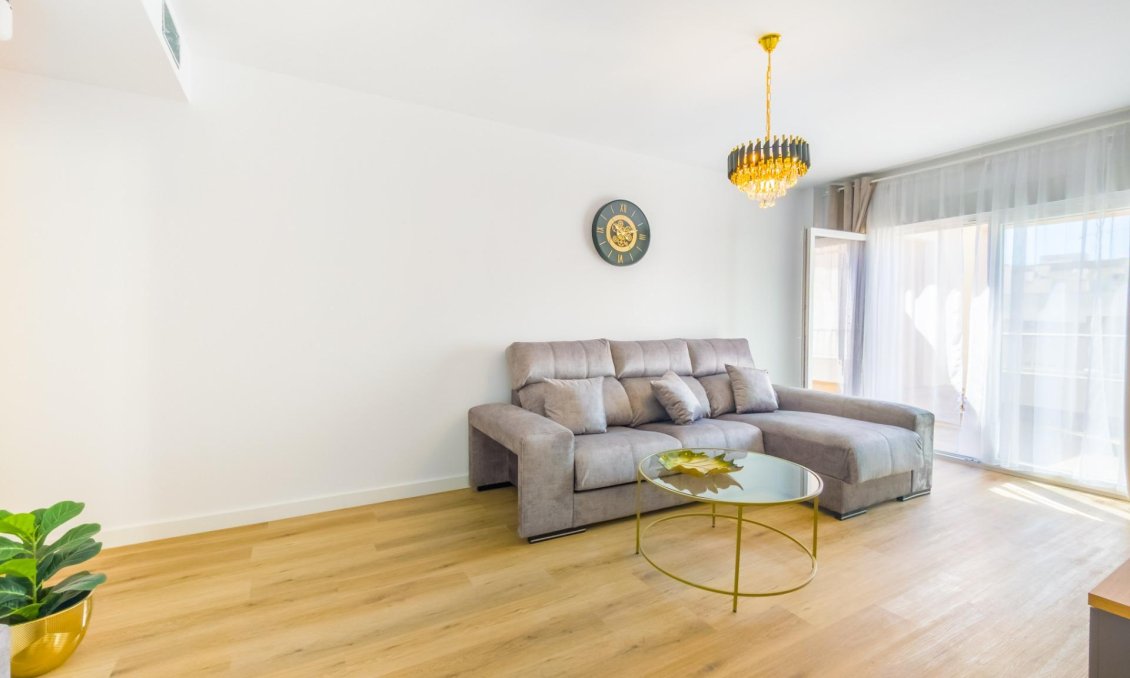Resale - Apartment -
Torrevieja - Playa del Cura