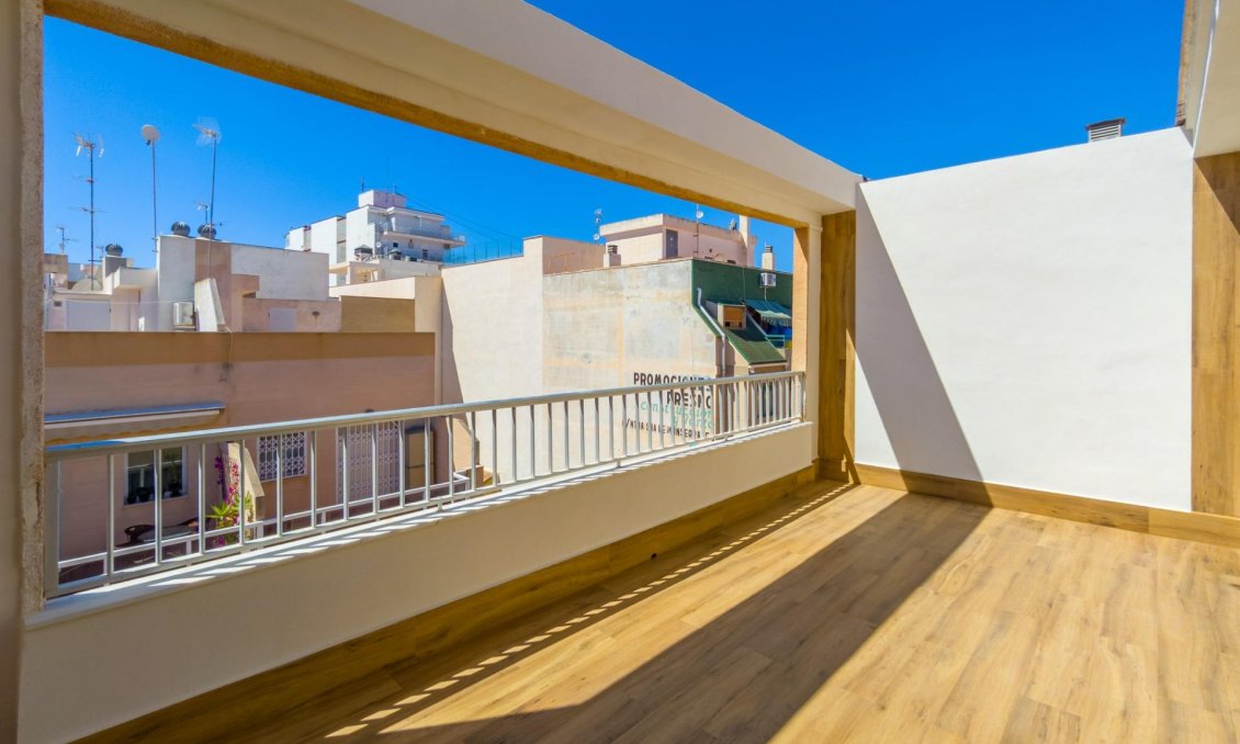 Resale - Apartment -
Torrevieja - Playa del Cura