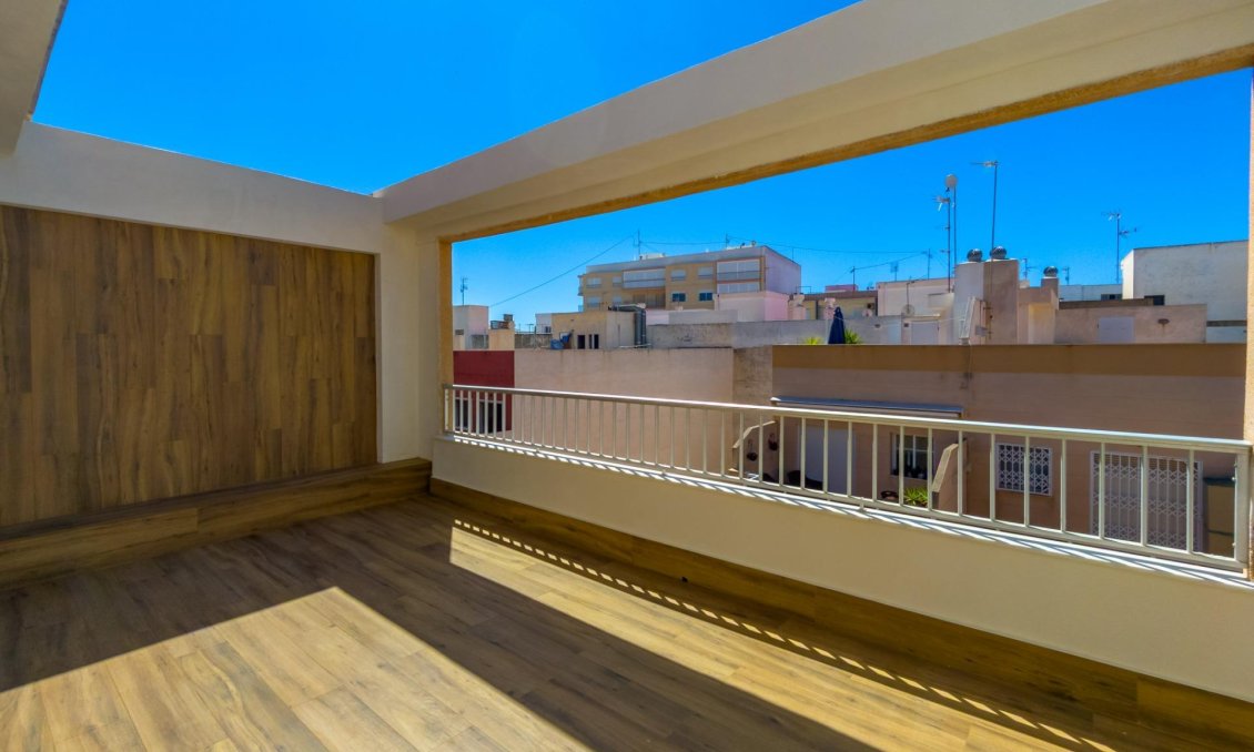 Resale - Apartment -
Torrevieja - Playa del Cura