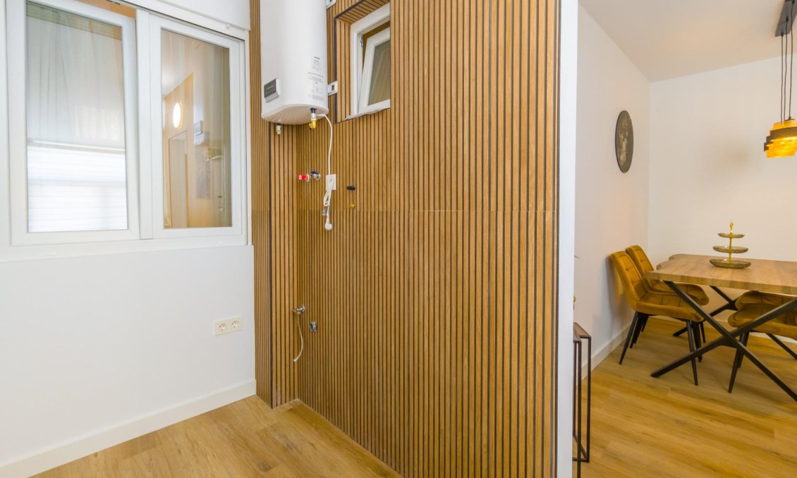 Resale - Apartment -
Torrevieja - Playa del Cura