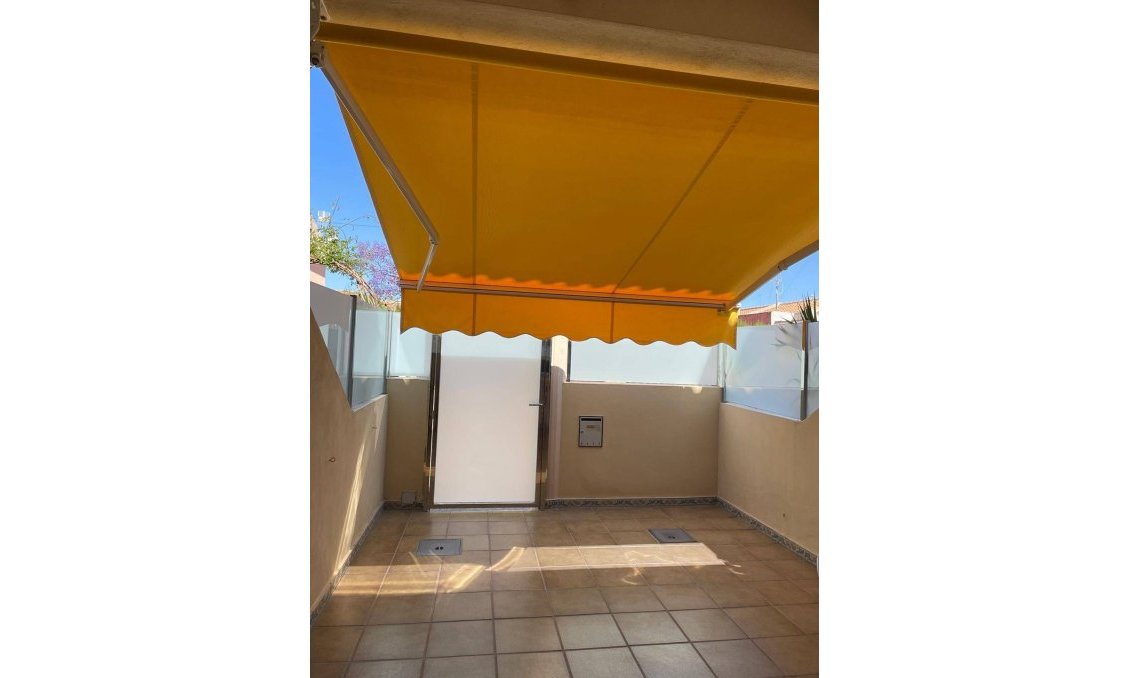 Resale - Townhouse -
Santiago de la Ribera - San Blas